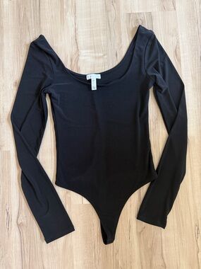 Leith Black Long Sleeve Scoop Neck Bodysuit XS
